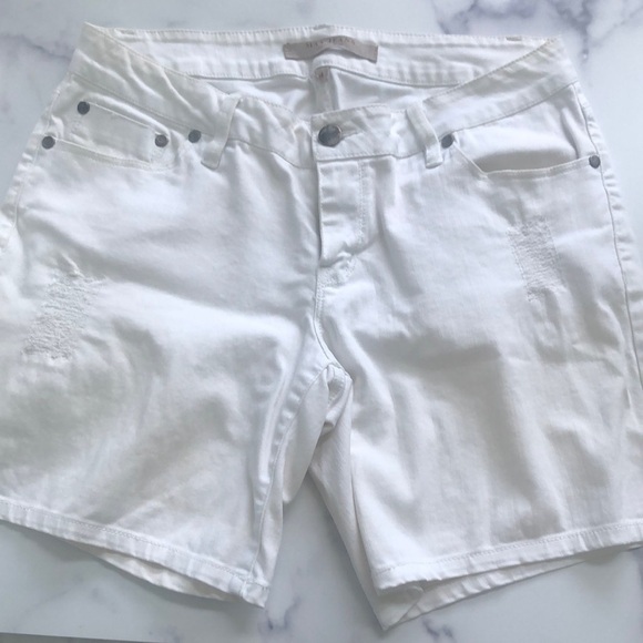 Max Jeans Pants - Max Jeans Distressed White Denim Stretch Bermuda Shorts Size 4